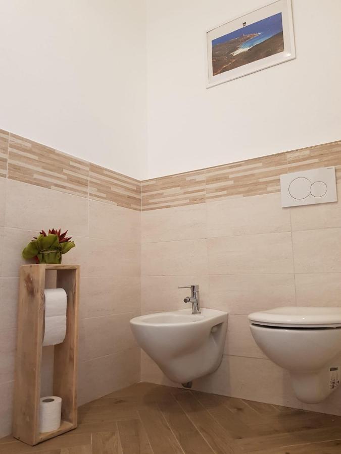 Bed and Breakfast Casa Di Giu Porto Torres Exterior foto