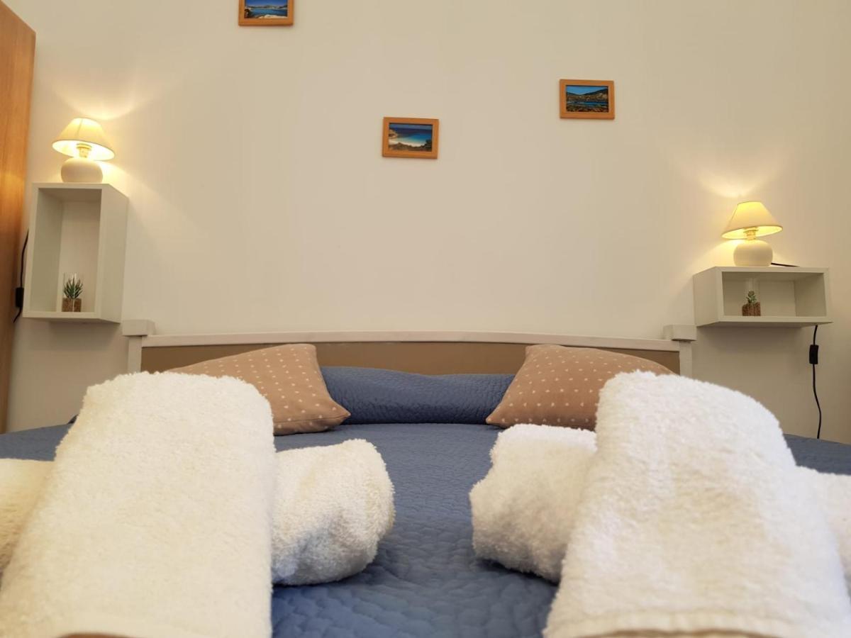 Bed and Breakfast Casa Di Giu Porto Torres Exterior foto